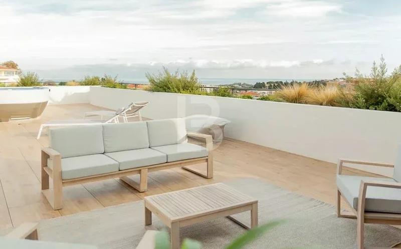 Appartement - 95 m² - 4 pièces