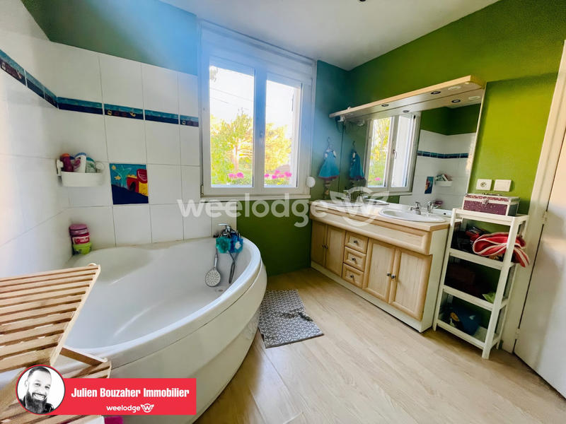 Maison - 93 m² - 5 pièces