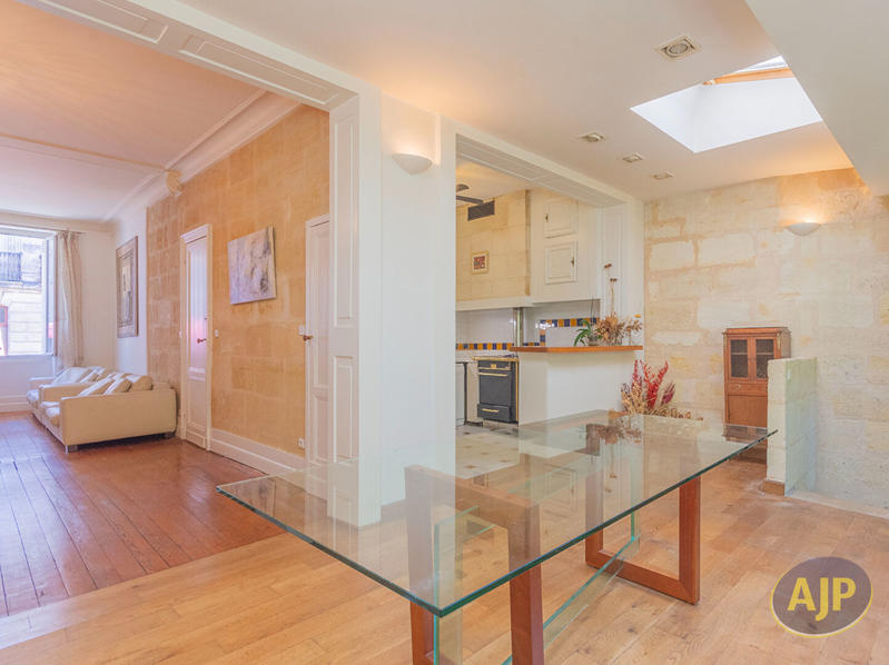 Maison - 190 m² - 7 pièces