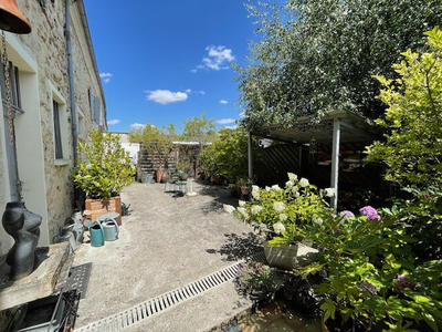 Maison - 210 m² - 5 pièces