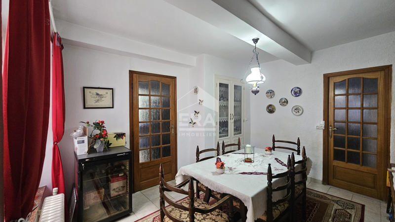 Maison - 152 m² - 7 pièces