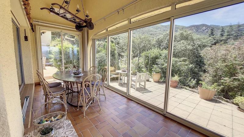 Maison - 210 m² - 7 pièces