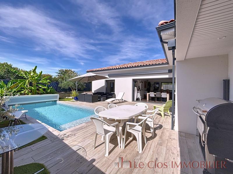 Maison - 171 m² - 7 pièces