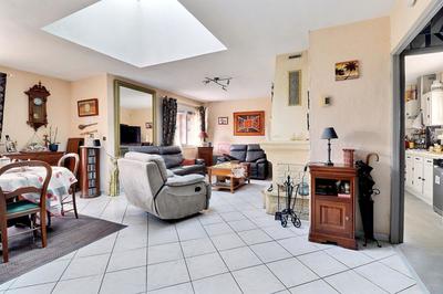 Maison - 97 m² - 5 pièces