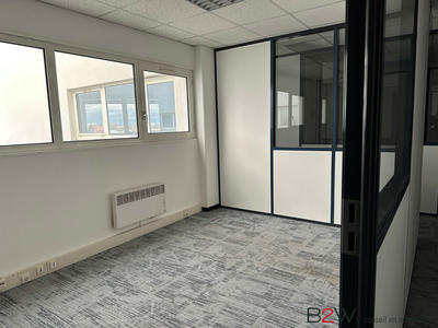 Bureau - 87 m² - 4 pièces