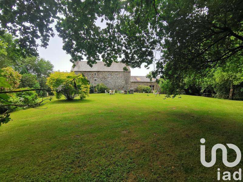 Maison - 236 m² - 8 pièces