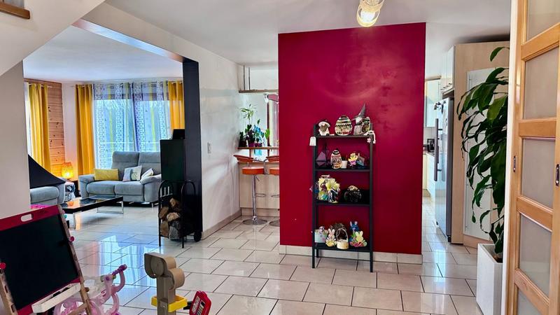 Maison - 185 m² - 6 pièces