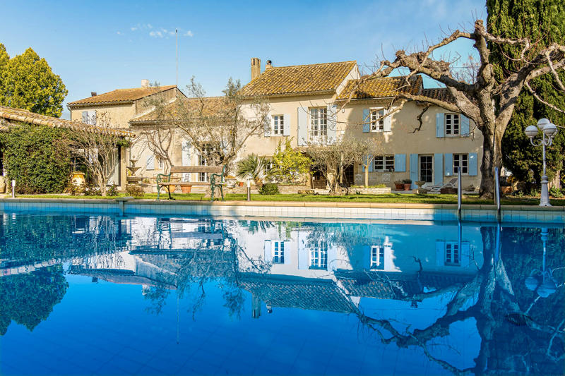 Propriété - 600 m² - 15 pièces