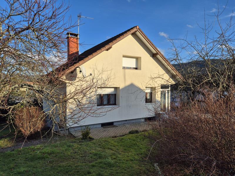 Maison traditionnelle - 95 m² - 5 pièces