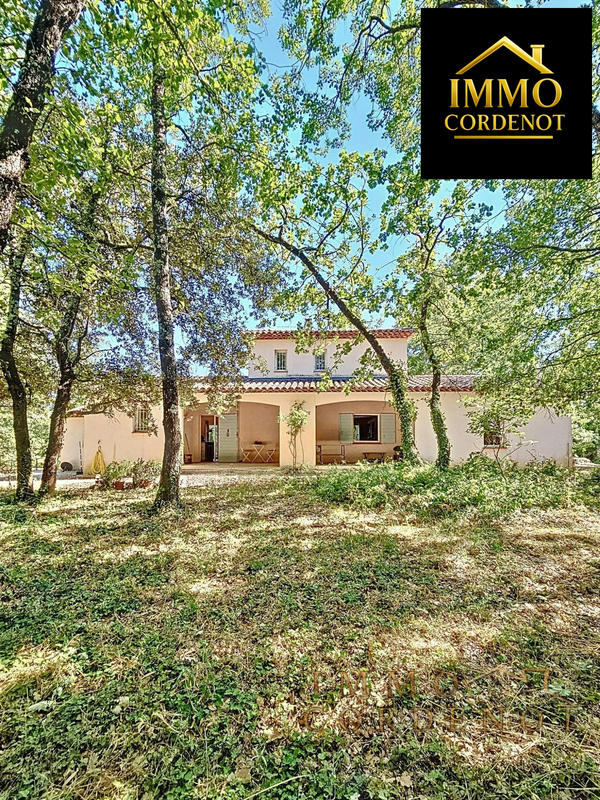 Villa - 140 m² - 5 pièces