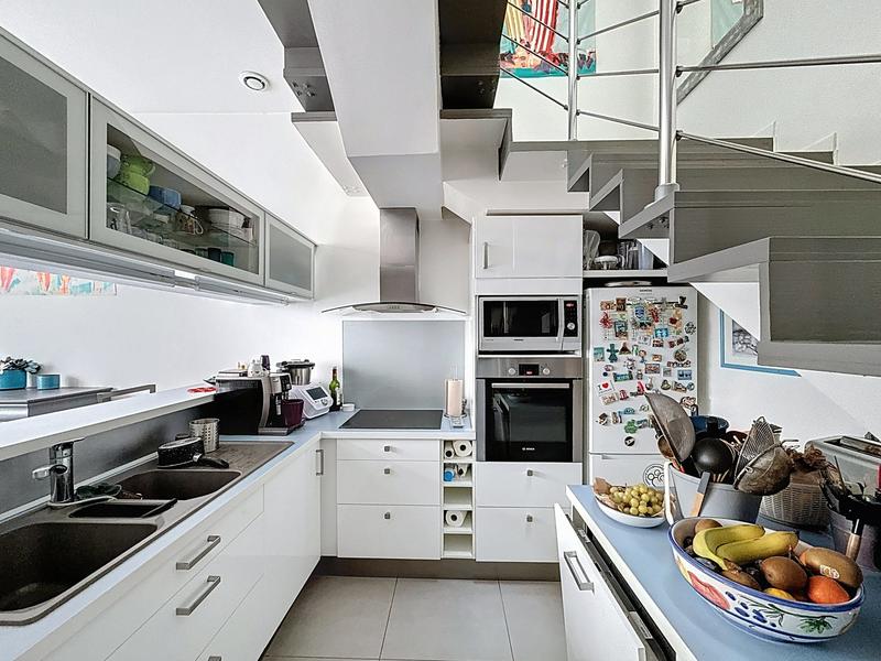 Duplex - 93 m² - 4 pièces