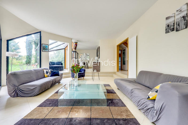 Maison contemporaine - 141 m² - 7 pièces