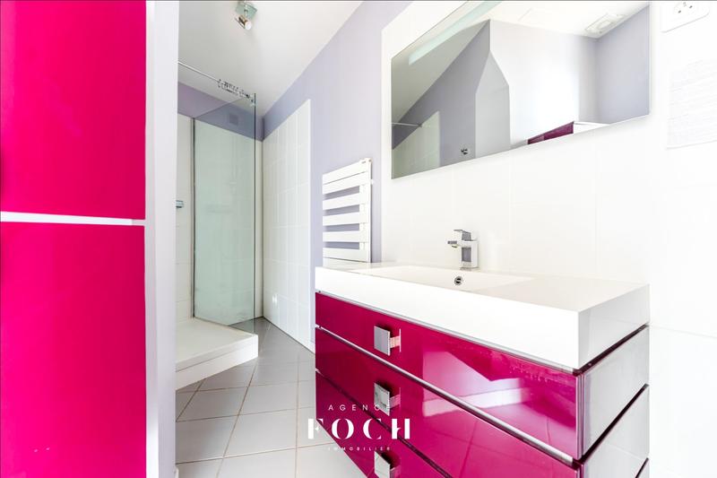 Appartement - 102 m² - 4 pièces