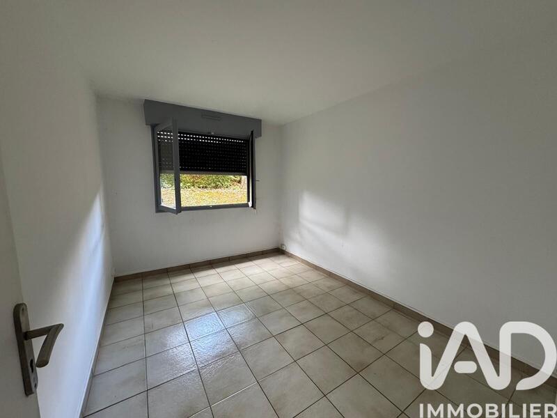 Appartement - 80 m² - 5 pièces