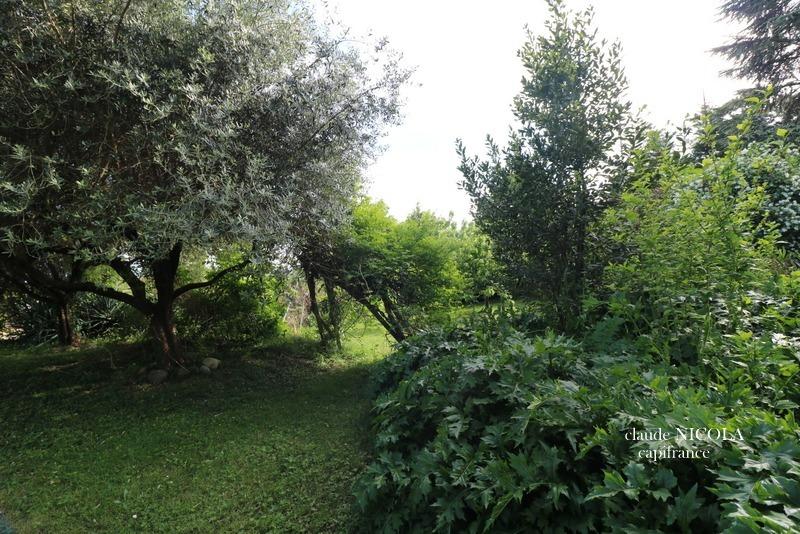 Terrain constructible - 616 m²