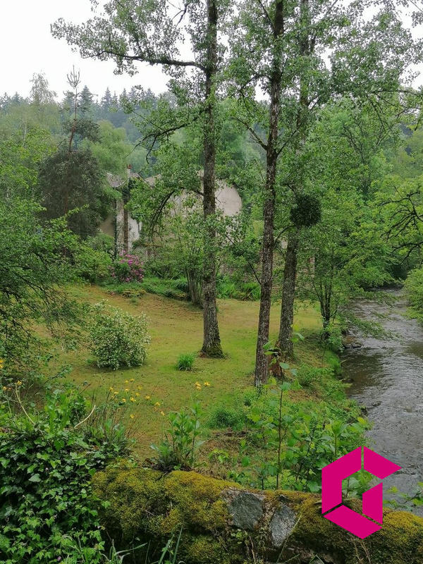 Maison ancienne - 190 m² - 6 pièces