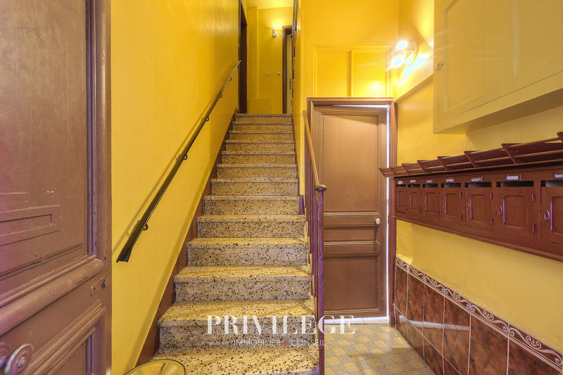 Immeuble - 300 m² - 16 pièces