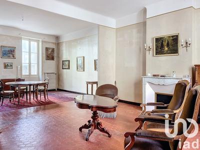 Maison - 255 m² - 10 pièces