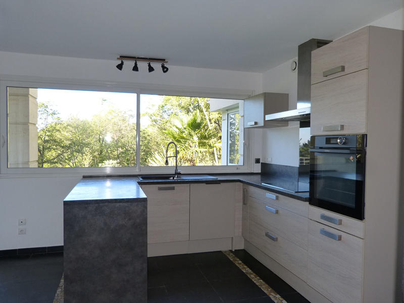 Maison - 188 m² - 7 pièces