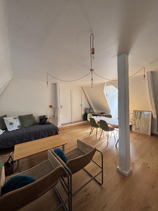 Appartement - 100 m² - 5 pièces