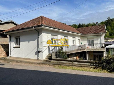 Maison - 107 m² - 7 pièces