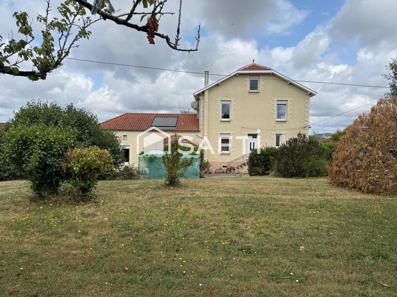 Maison - 205 m² - 9 pièces