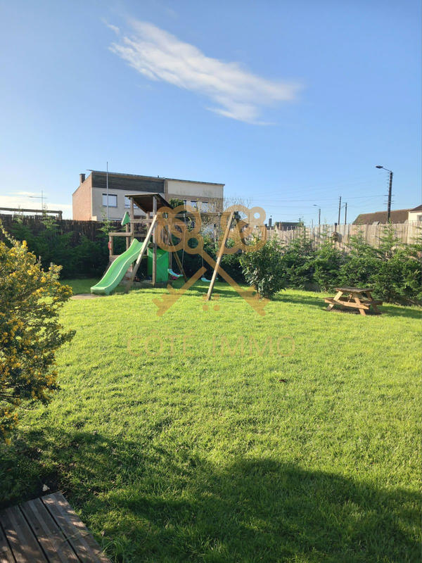 Maison - 90 m² - 5 pièces