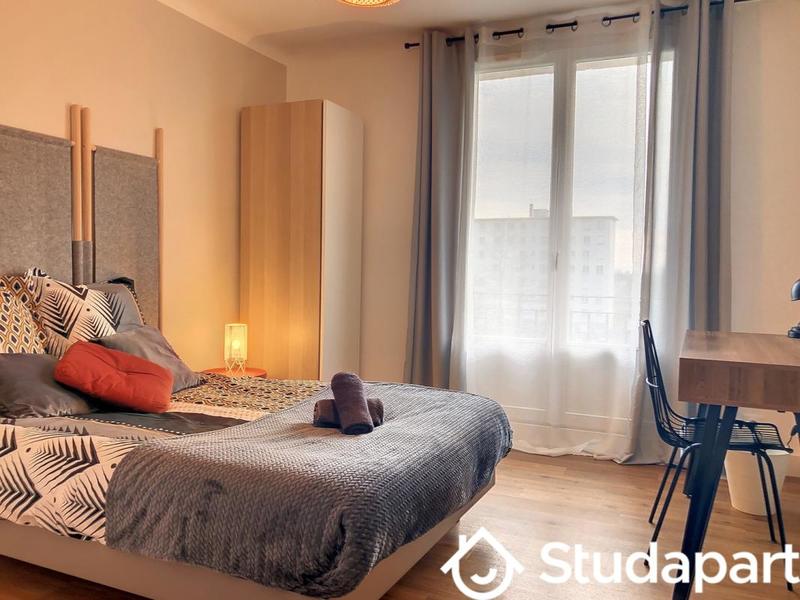 Chambre - 12 m² - 1 pièce