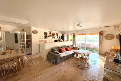 Appartement - 79 m² - 4 pièces