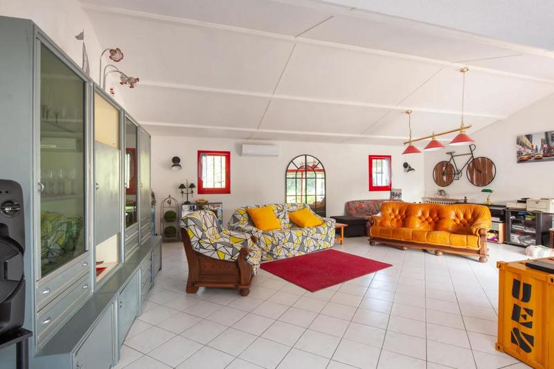 Maison - 197 m² - 5 pièces