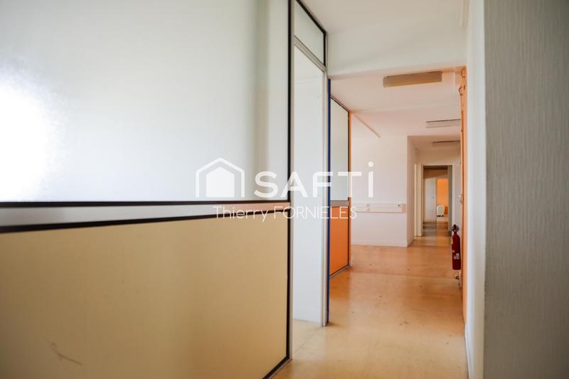 Bureau - 343 m² - 20 pièces