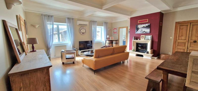 Appartement - 89 m² - 3 pièces