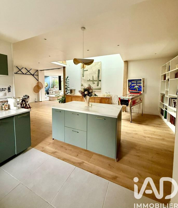 Loft - 156 m² - 5 pièces