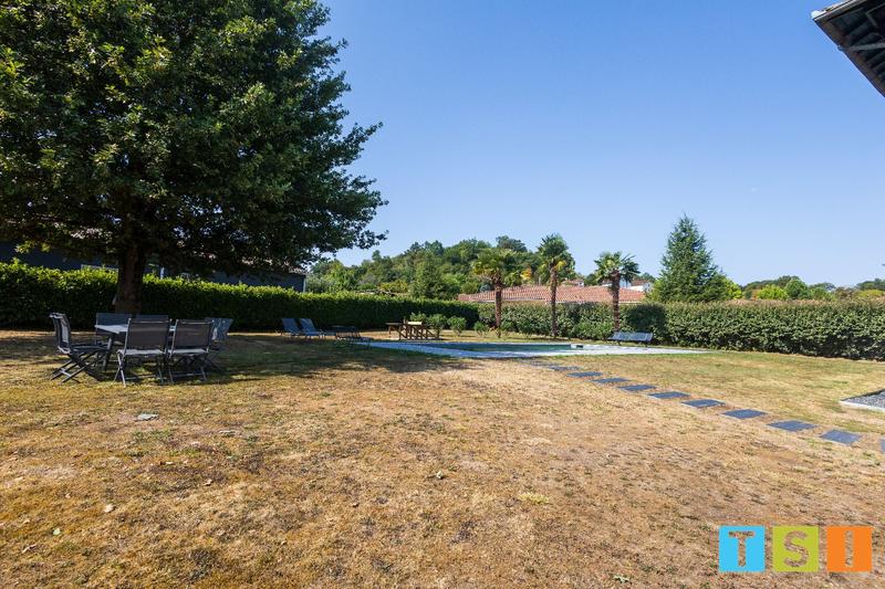 Maison bourgeoise - 140 m² - 4 pièces