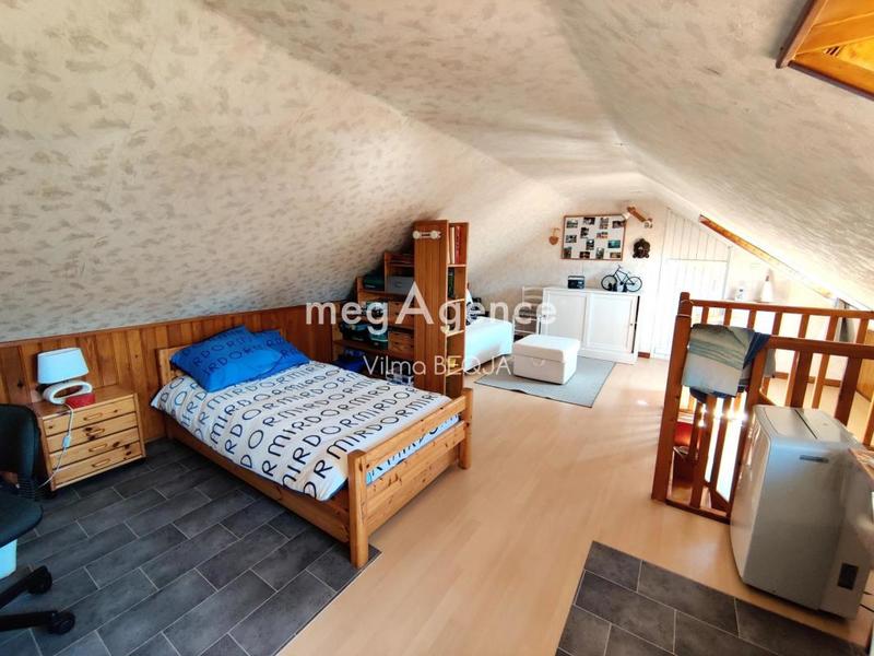 Maison traditionnelle - 92 m² - 4 pièces