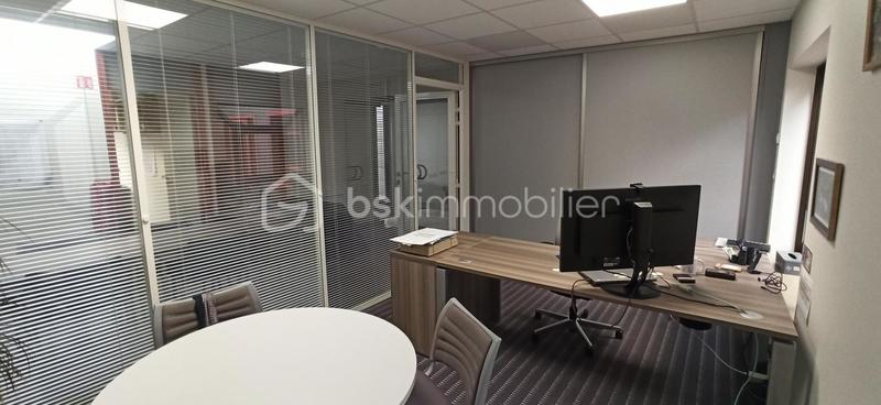 Bureau - 217 m² - 8 pièces