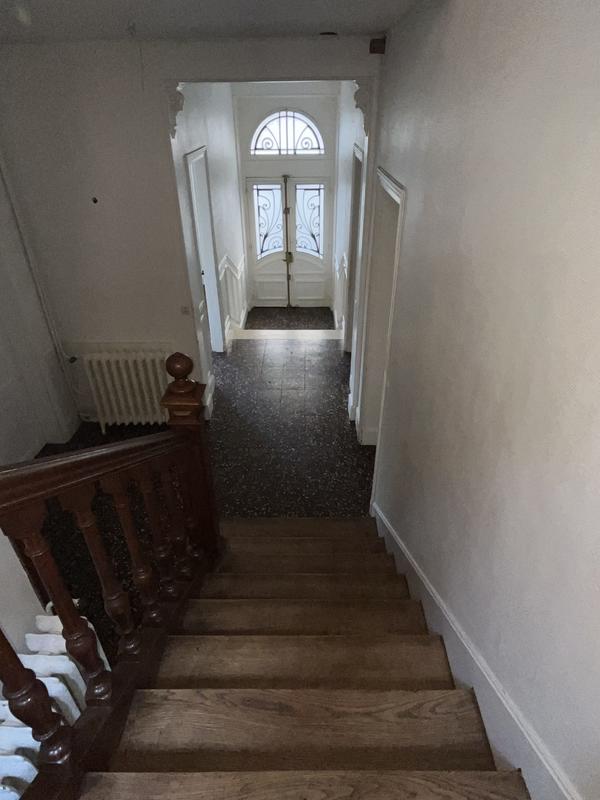 Maison - 226 m² - 6 pièces