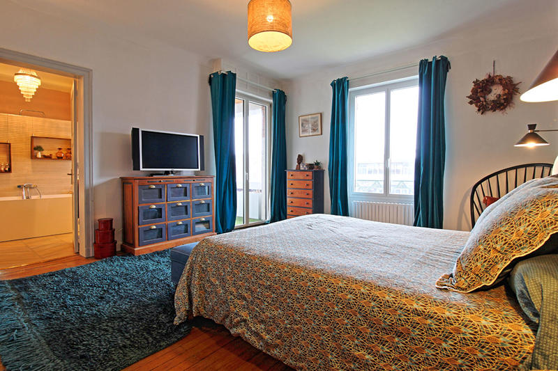 Maison - 273 m² - 7 pièces