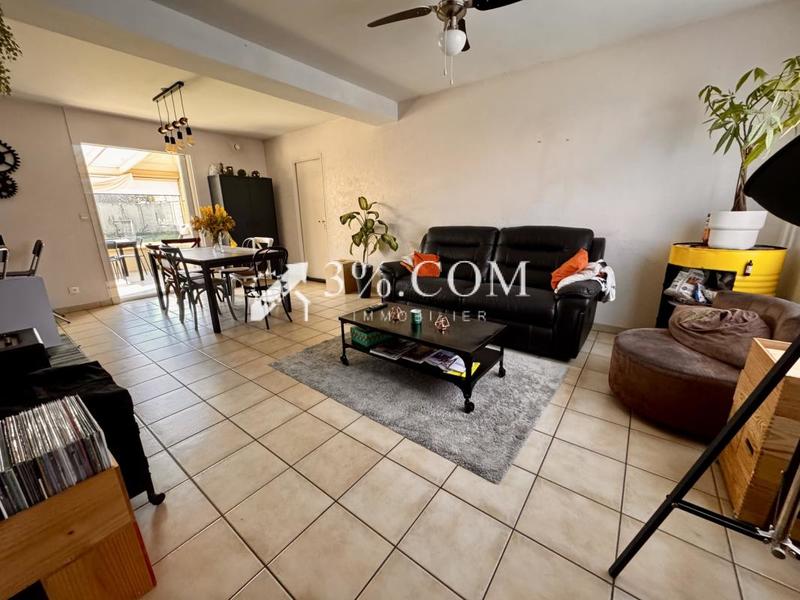 Maison - 96 m² - 6 pièces