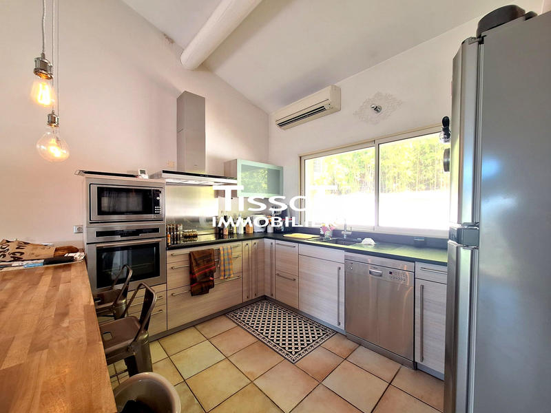 Maison - 198 m² - 5 pièces