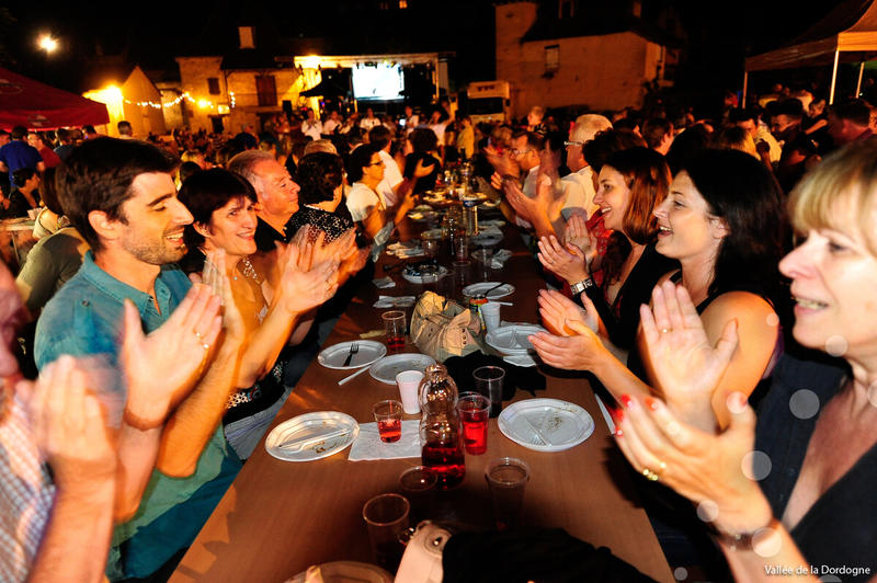 Feu de la Saint Jean à Saint-Julien-Aux-Bois