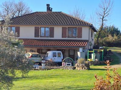 Maison - 184 m² - 7 pièces