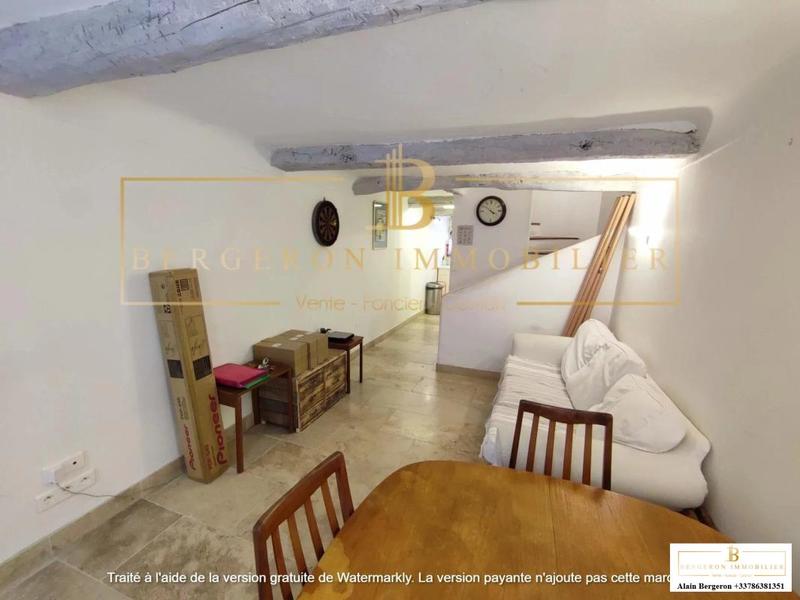 Maison traditionnelle - 92 m² - 4 pièces