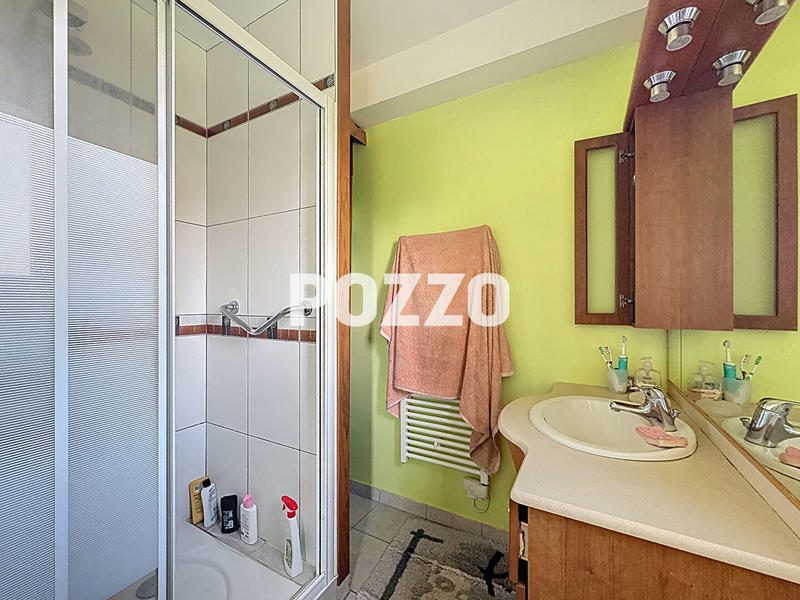 Maison - 160 m² - 8 pièces