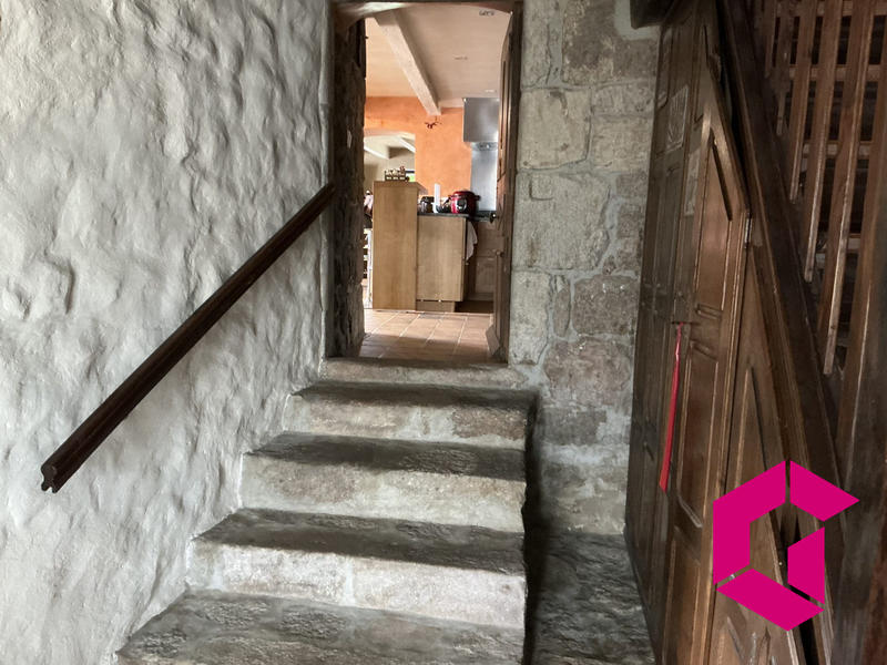Maison ancienne - 130 m² - 6 pièces