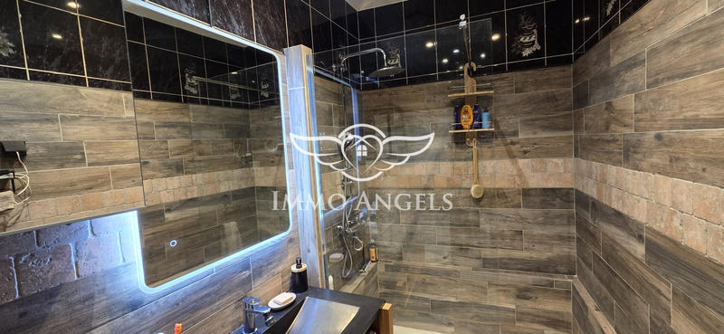 Maison ancienne - 172 m² - 8 pièces