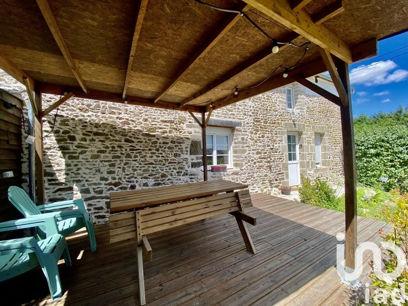 Maison - 241 m² - 10 pièces