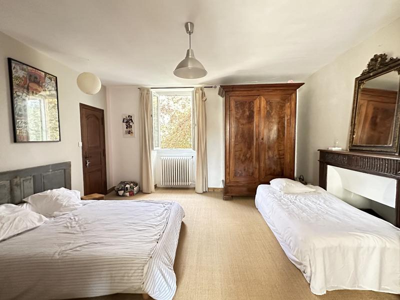 Maison de maîtres - 415 m² - 10 pièces