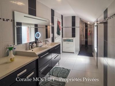 Maison - 145 m² - 7 pièces