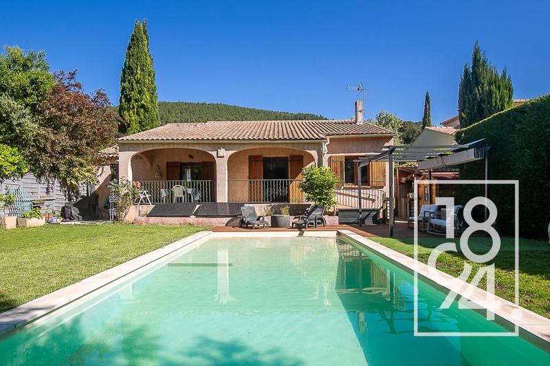 Maison - 125 m² - 6 pièces